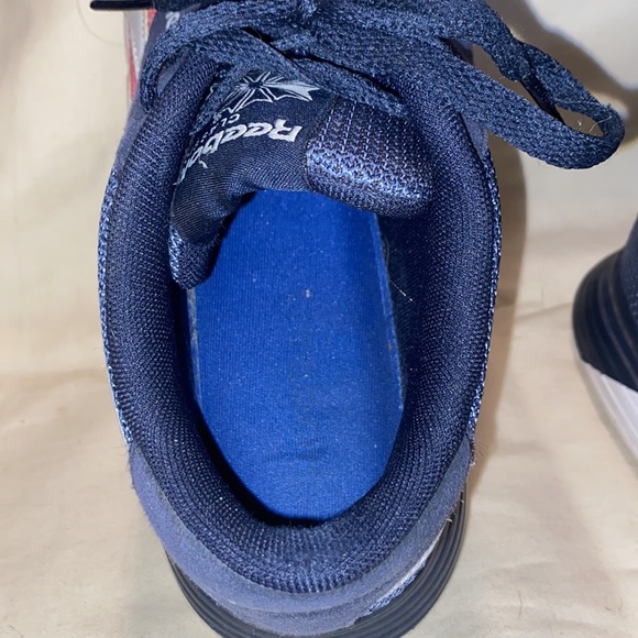 Size 9.5 Reebok Royal EC Ride - Picture 6 of 7